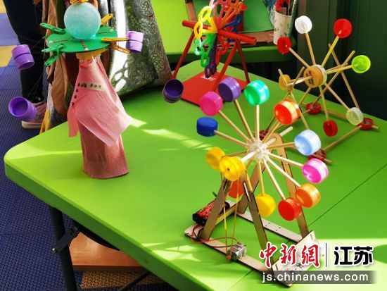 南京市行知实验幼儿园开设丰富多彩的垃圾分类幼儿课程。贾红刚 摄 南京市行知实验幼儿园开设丰富多彩的垃圾分类幼儿课程。贾红刚 摄